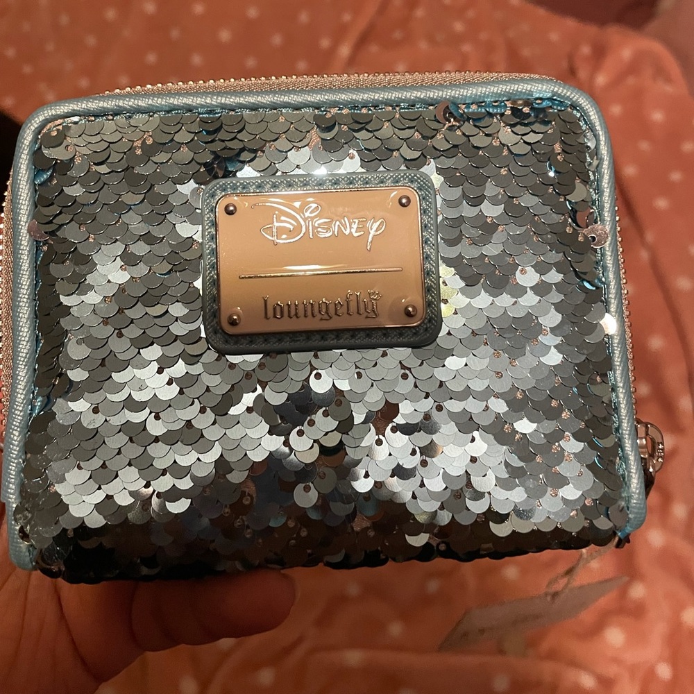 Loungefly Disney Frozen Elsa Reversible wallet